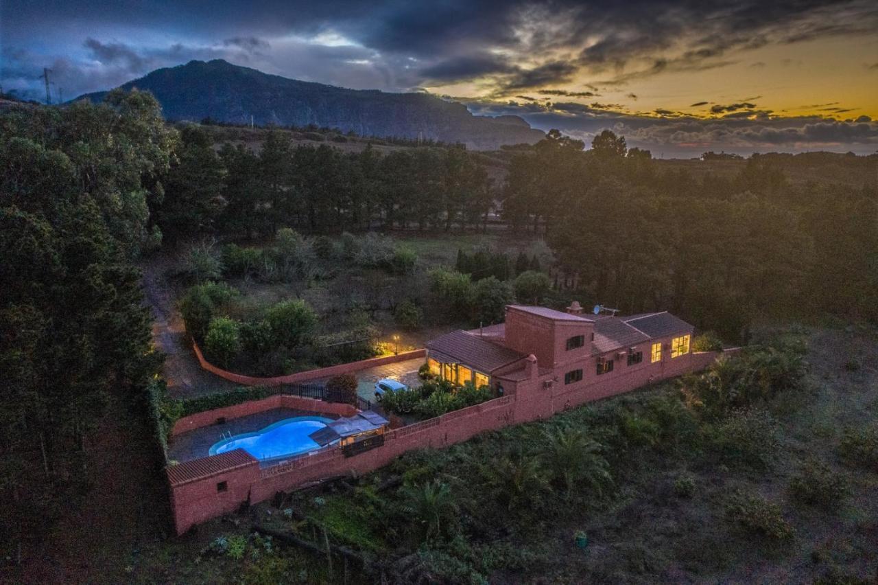 Villa Rural El Poleo D&R Con Piscina Climatizada Privada Y Solarium Pico de Viento 外观 照片
